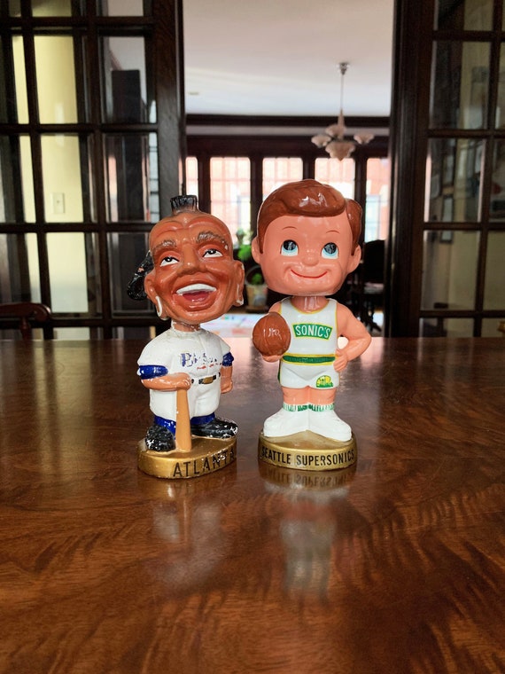 Antique bobble head dolls clearance