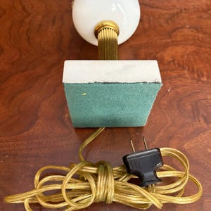 Antique Lamp Vintage Table Lamp Vintage Light Accent Lamp Bedside Lamps Antique Table Lamp Vintage Lamp Desk Lamp Cut Glass Lamp Floral Lamp image 10
