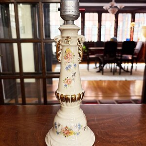 Antique Lamp Vintage Table Lamp Vintage Light Accent Lamp Bedside Lamps Antique Table Lamp Vintage Lamp Desk Lamp Cut Glass Lamp Floral Lamp Lamp 1