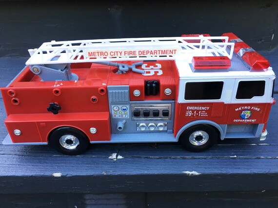 metro city fire department toy truck