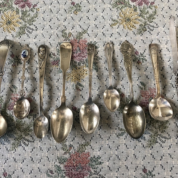 Vintage Spoons Antique Spoons Souvenir Spoons Vintage Silverware Ladle Spoon Silverplate Spoons Engraved Spoons for Rings Monogramed Spoon