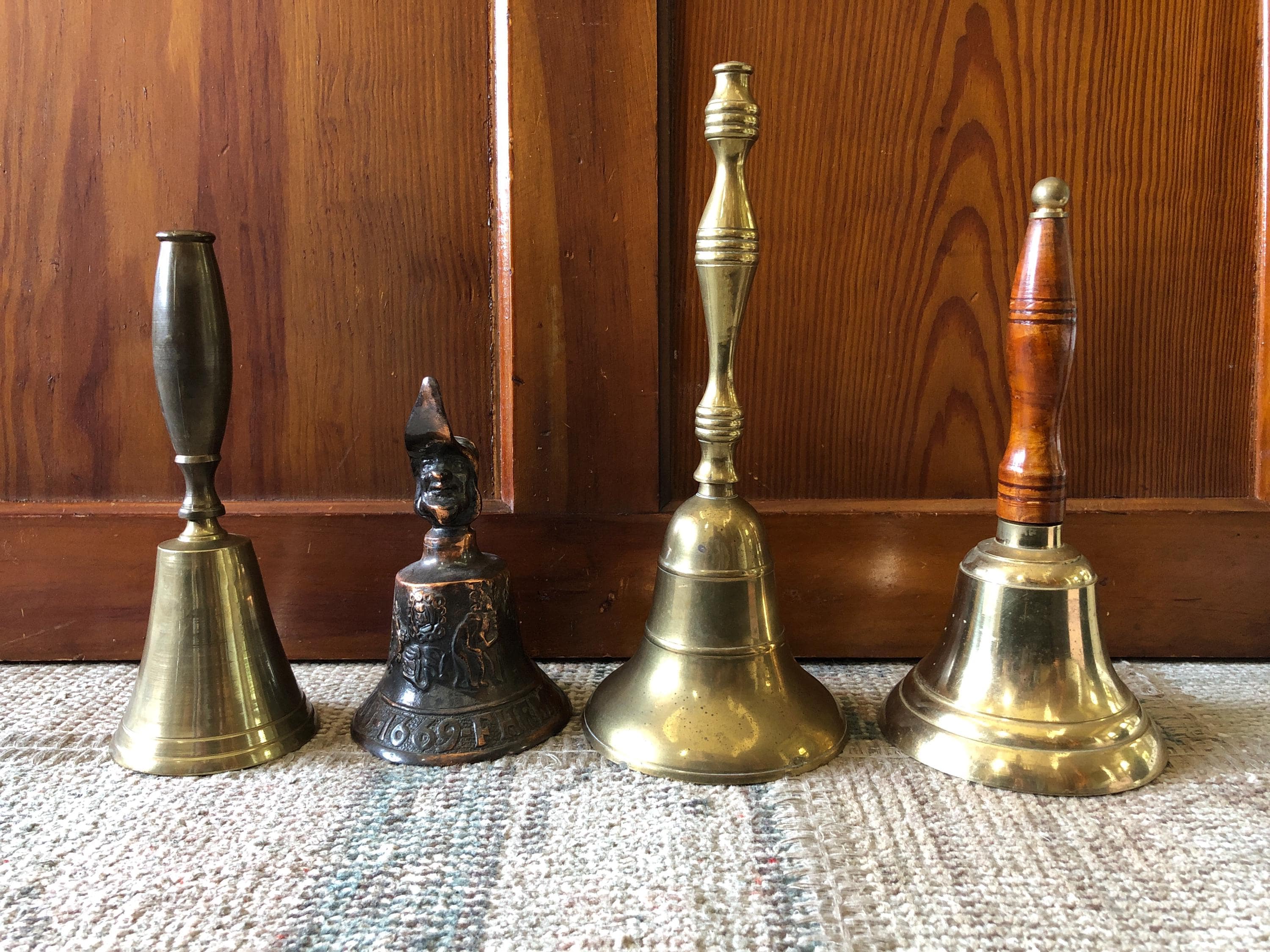 完璧 Vintage Bells Collector Bell Hand Bell Antique Bell Vintage 家具