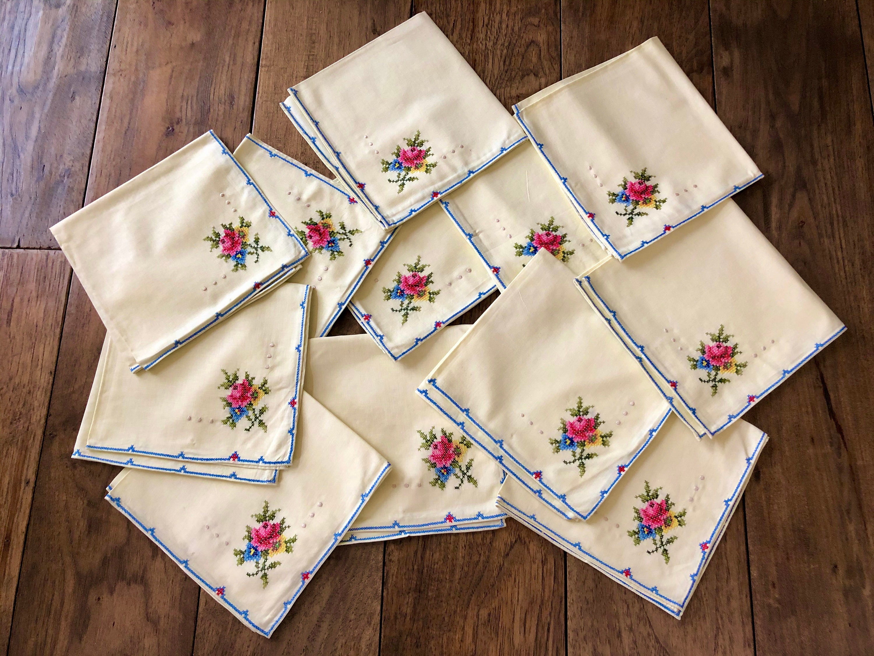 12 Vintage Napkins Vintage Cloth Napkins Floral Napkins Etsy