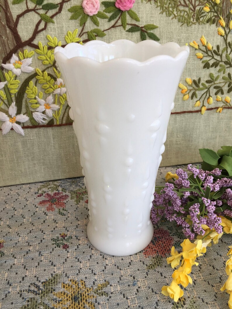 Milk Glass Vase Hobnail Milk Glass Hobnail Vase Wedding Etsy