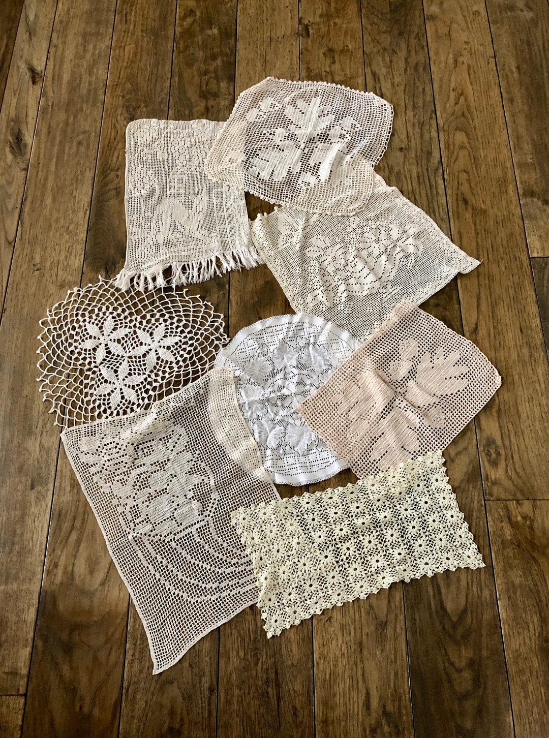 8 Doilies Crochet Doilies Vintage Doily Lot of Doilies and Runners
