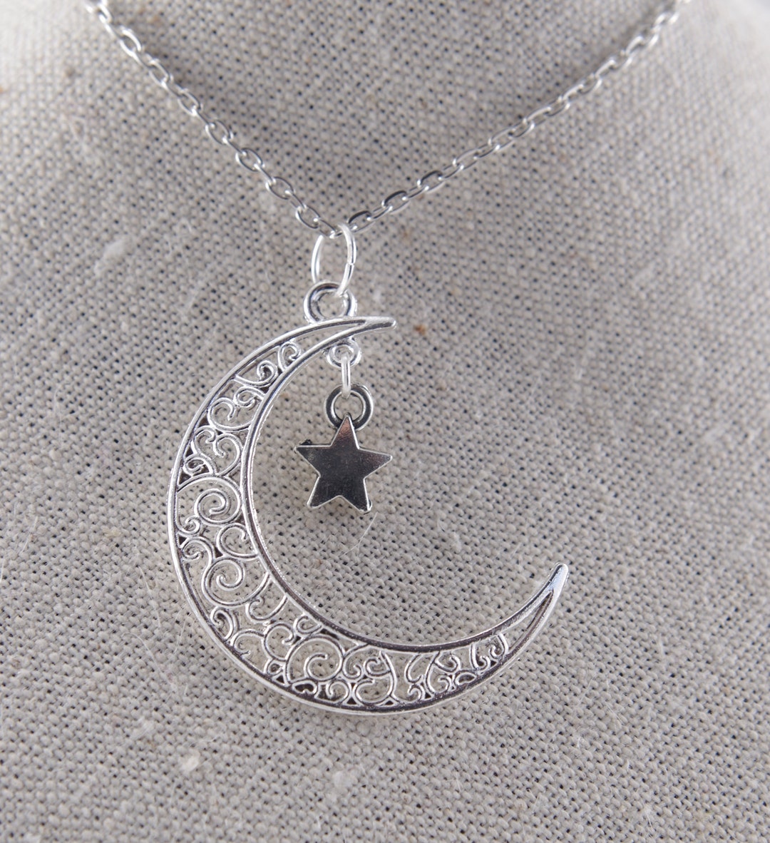 ギフト】 DIAMOND MOON ネックレス|スター NECKLACE(2ZN2425 ギフト】 DIAMOND MOON ネックレス|スター NECKLACE(2ZN2425
