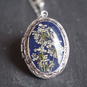 Real Flower Locket for Women Nature Flowers Necklace Blue Photo Locket Anniversary gift for her Mothers day Gift for Grandmother Victorian