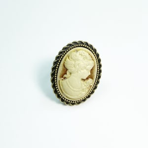 Victoriaanse camee-ring Portret van een dame camee Bronzen verstelbare ring Vintage camee-sieraden