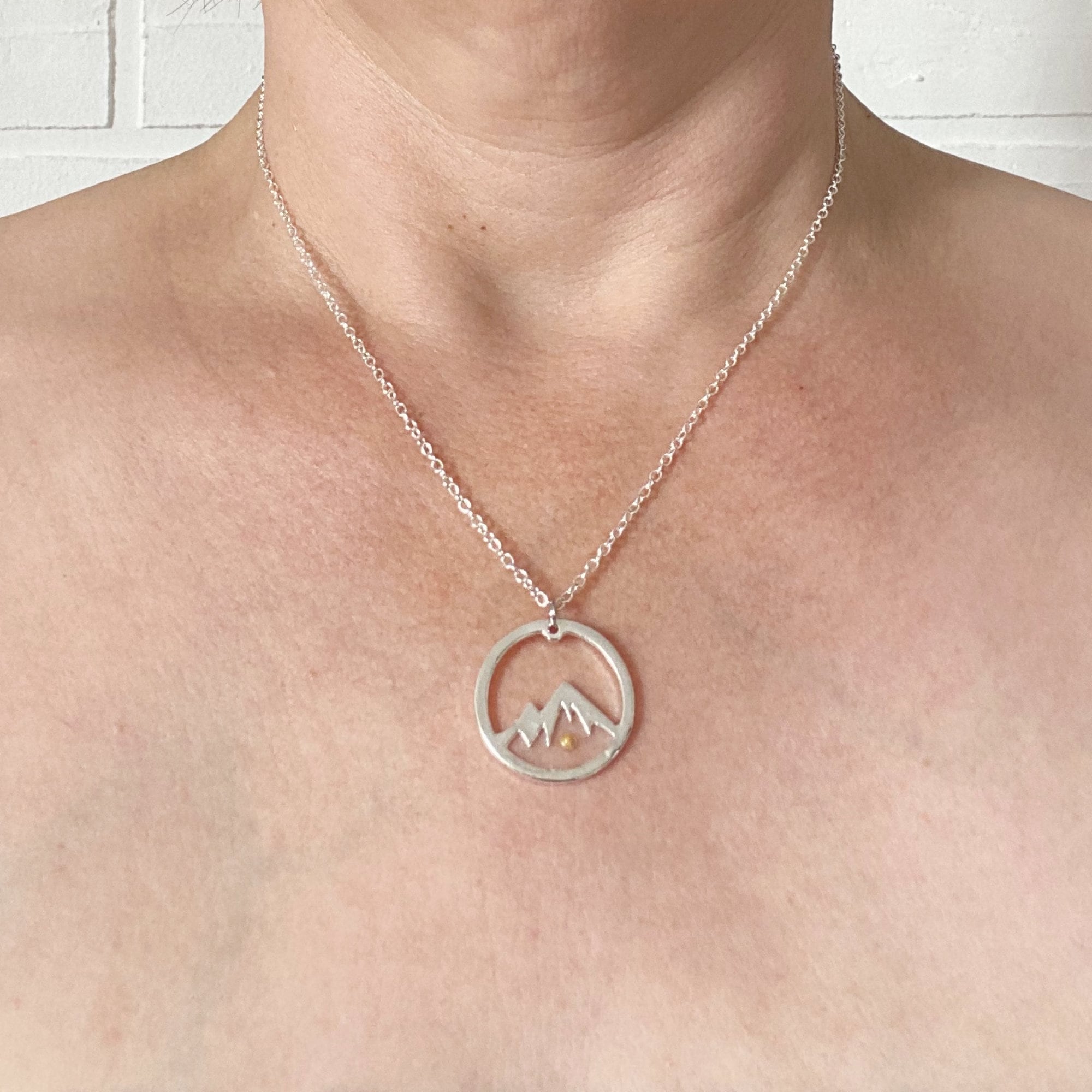 MEIDERBO マウンテンネックレス マスタードシード 信仰ネックレス 925スターリングシルバー 十字架 信仰 希望 ペンダン 並行輸入品