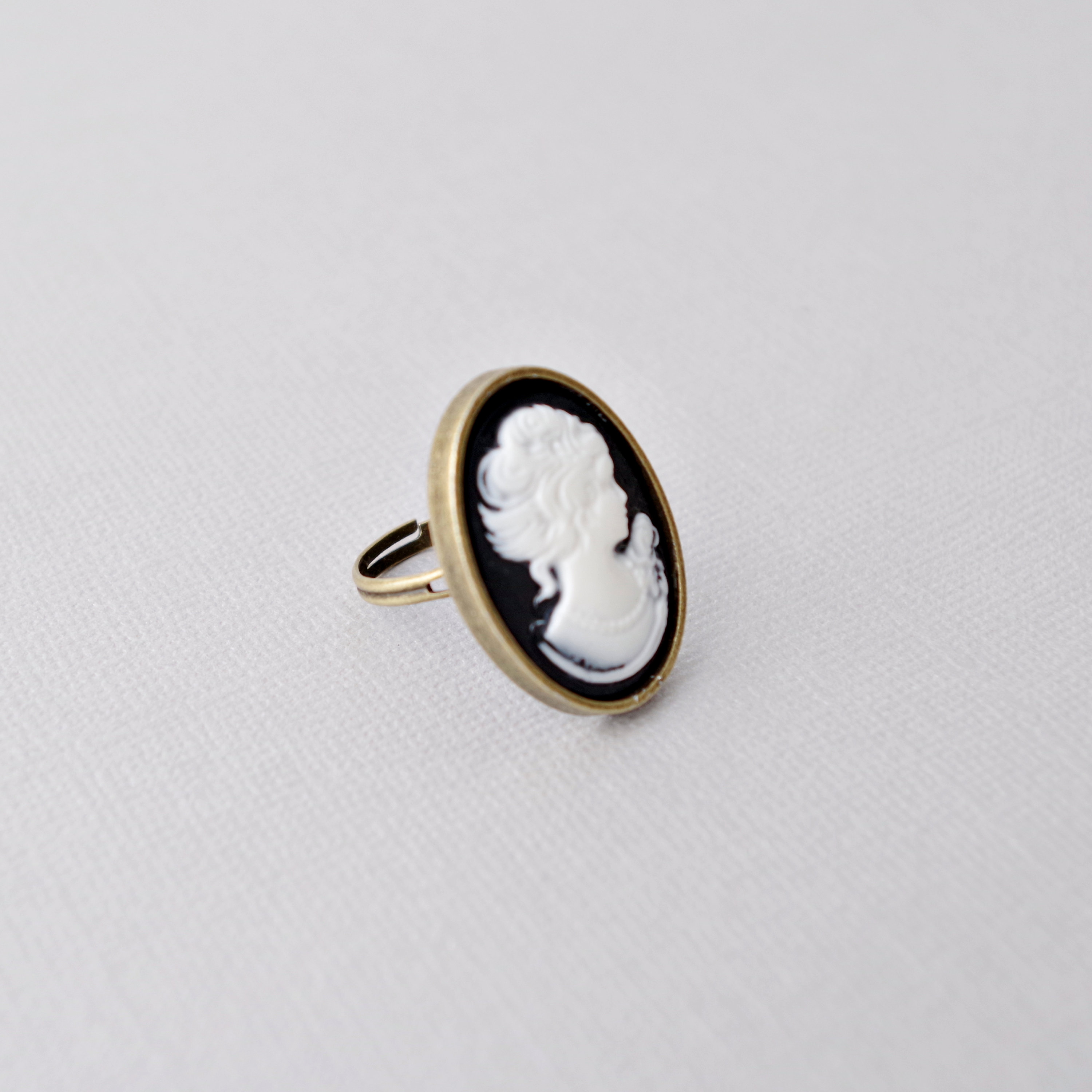 White Lady Cameo Ring . Vintage Cameo Jewelry . Adjustable Ring