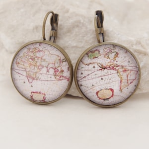 Carte boucles d’oreilles Antique carte boucles d’oreilles carte vintage boucles d’oreilles carte carte cartes boucles d’oreilles globe boucles d’oreilles globe en verre goutte boucles d’oreilles bronze boucles d’oreilles Cadeau