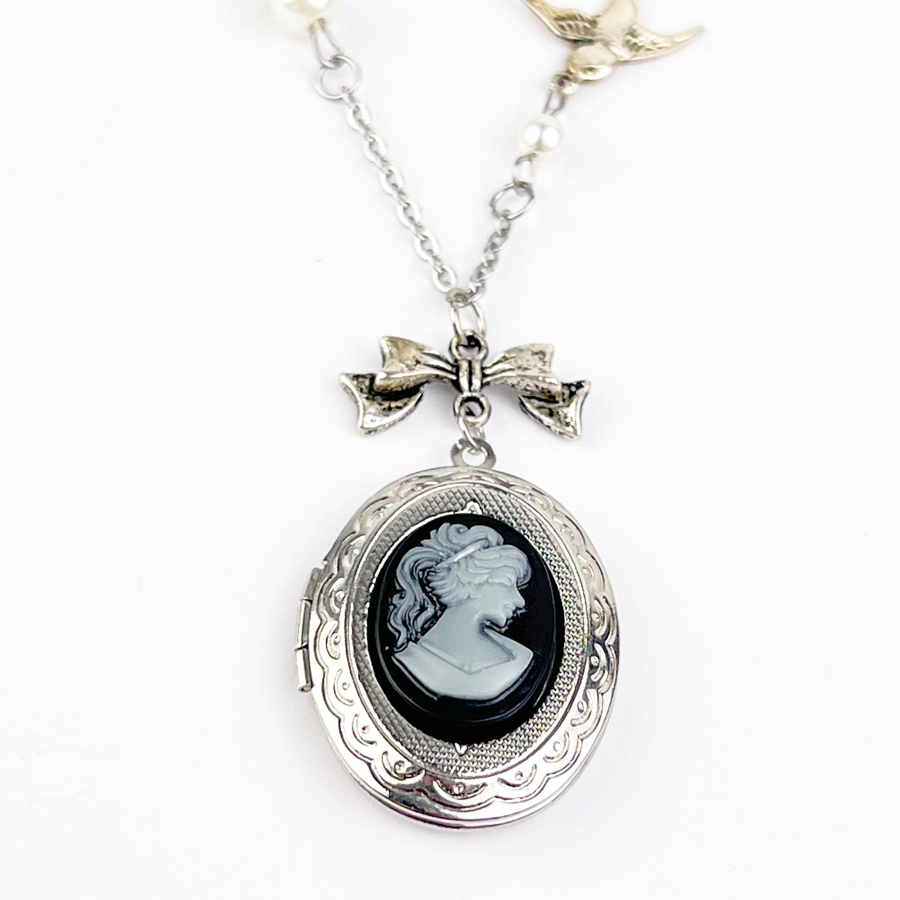 Médaillon Nefertiti En Argent 925 - Occasion, Pièce Unique Et élégante