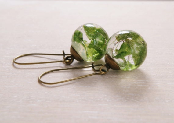 Terrarium Earrings Nature Inspired Earrings Dandelion Real Moss Earrings Green orb Earrings Woodland Resin Moss,Botanical Earrings,Gift for