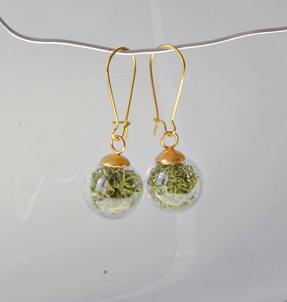Terrarium Earrings Nature Inspired Earrings Dandelion Real Moss Earrings Green orb Earrings Woodland Resin Moss,Botanical Earrings,Gift for