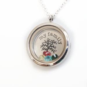 Personalized floating locket with family tree of life charms Custom birthstone nana locket necklace Living lockets Grandma Christmas gifts