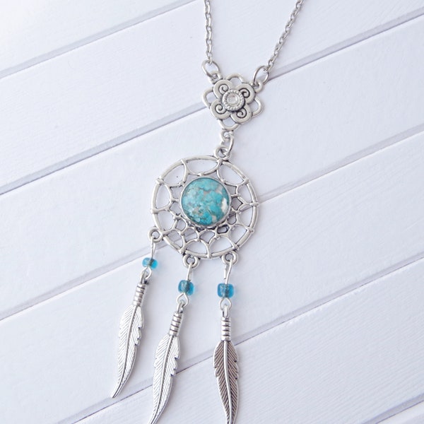 Collier dreamcatcher en argent Bijoux attrape-rêves Pendentifs plumes Boho Bijoux fleur turquoise Fleur turquoise Cadeau fait main pour les femmes