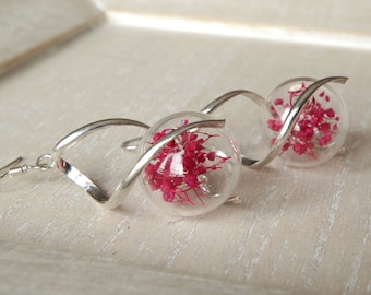 Pressed flower earrings Red flower earrings Glass terrarium earrings Bridal jewellery  Gift for her Real flower Botanical jewelry mom gifts