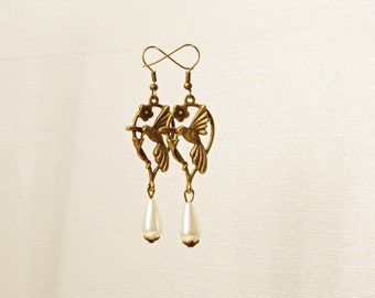 Pendientes de colibrí, joyas de pájaros de bronce, pendientes anima largos, regalo de Navidad para mujeres, regalo de amante de las aves para sus pendientes de perla