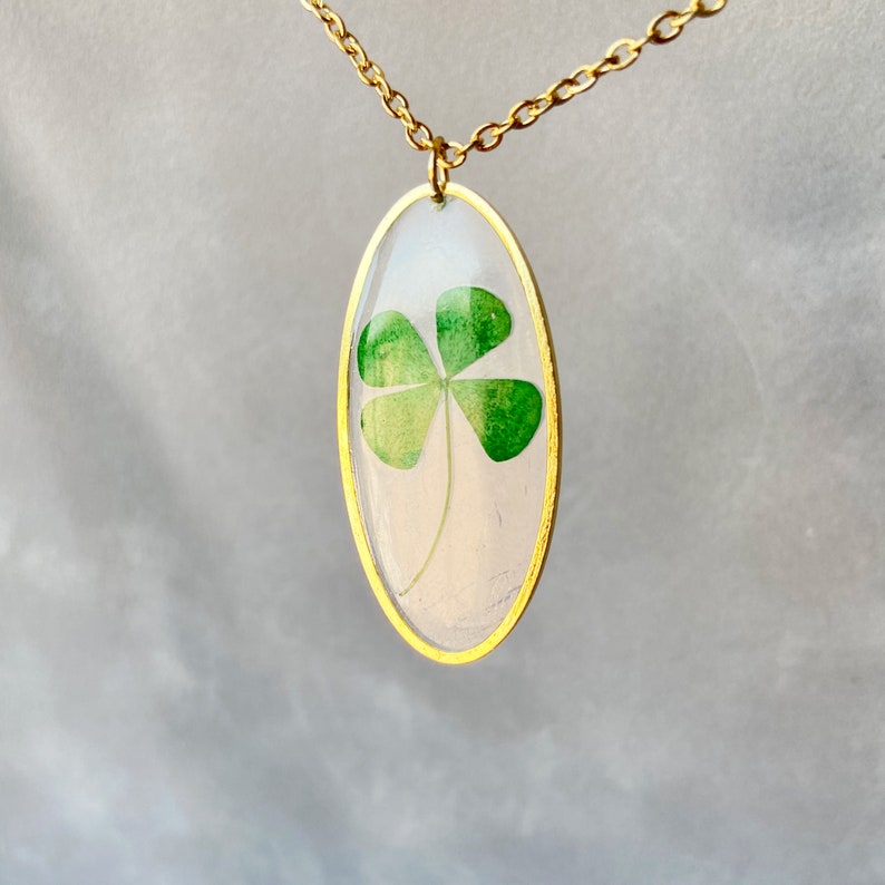 Real Four Leaf Clover Necklace in Resin Necklace Gold Oval Lucky Charm Jewelry Shamrock Pedant Pressed Flower St Patrick gift for her image 9
