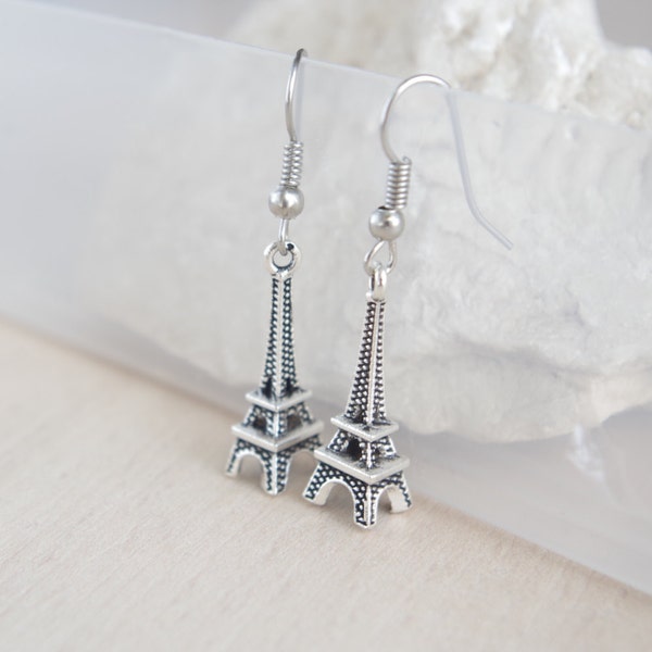 Boucles d’oreilles pendantes Tour Eiffel en argent Bijoux Tour Eiffel Boucles d’oreilles en argent antiques cadeau de bijoux faits à la main pour son Paris