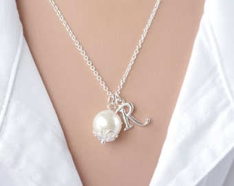 Perlenkette Perlen Initial Halskette Silber Halskette Personalisierte Halskette Brautjungfern Schmuck Braut Weihnachten GeschenkIdeen Muttertag Geschenk