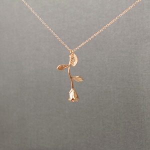 Collar personalizado con una letra inicial, joyería, collar llamativo con forma de rosa para mujer, regalo de Navidad para ella