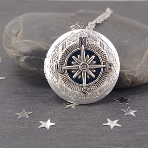Collar con medallón de brújula Joyas de brújula Medallón de foto Joyas de dama de honor Medallón redondo Collar unisex Regalo de San Valentín para ella náutico