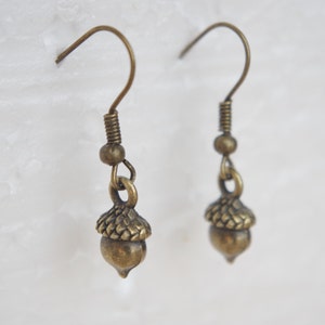 Bronze Acorn Earrings Small Acorn Earring Tiny Antiqued Copper Acorn Earrings Dangle Earrings Drop Earrings Woodland  Mini Acorns Earrings