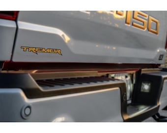 Tailgate Dual Color Ripped Tremor Decals