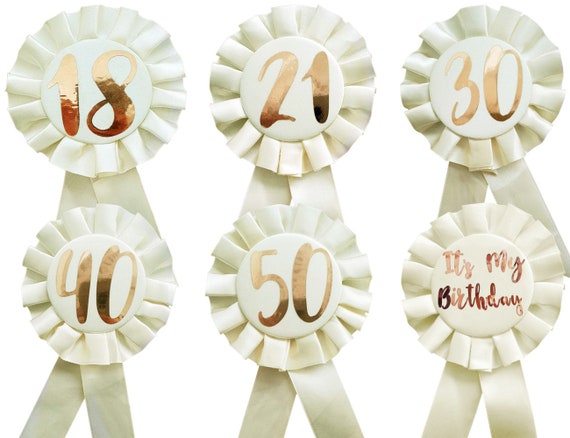 ITS MY BIRTHDAY 10 20 30 40 50 TODAY PERSONALISED AGE ROSETTE HAPPY BIRTHDAY ITS MY BIRTHDAY 10 20 30 40 50 TODAY PERSONALISED AGE ROSETTE HAPPY BIRTHDAY