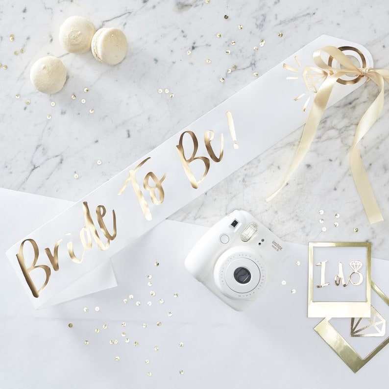 White /& Gold Foiled Bride to Be Sash Hen Night Party Accessories Bachelorette Do