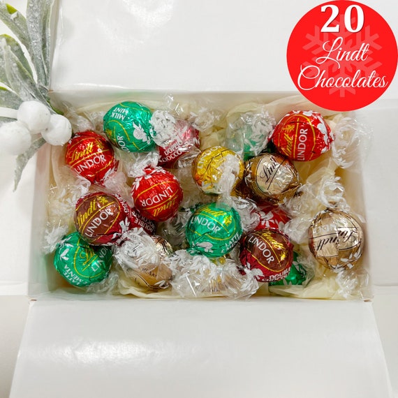 Boîte-cadeau de chocolat Lindt de Noël 20 truffes, boîte de chocolat Lindt  Lindor, cadeau de Noël Lindt, faveurs de mariage, cadeaux de chocolat de  Noël -  France