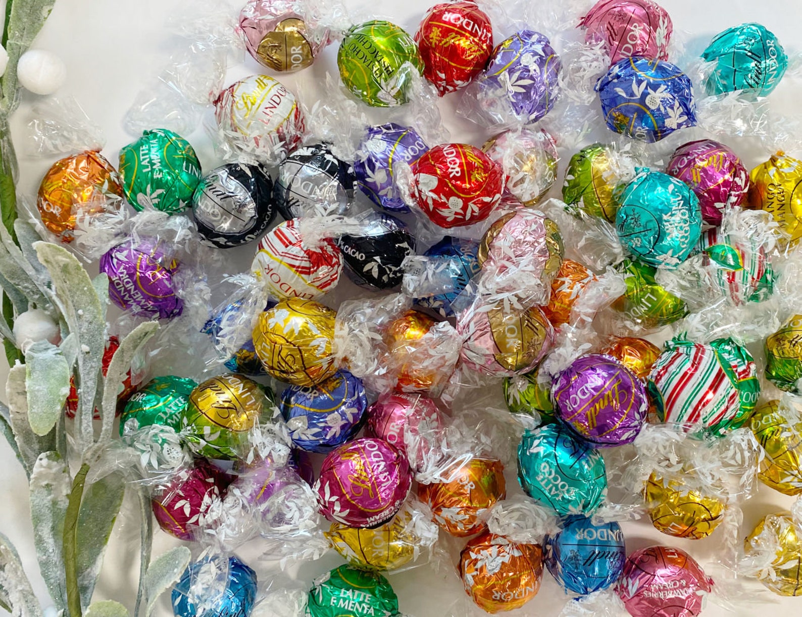 Lindt Lindor Chocolate Truffles Lindt Chocolate Gifts Pick - Etsy UK