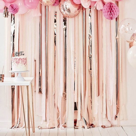 Pink Rose Gold Streamers Backdrop, Stream Curtain Garland, Wedding Decor, Birthday  Decorations, Baby Shower, Bridal Shower, Party Streamers 