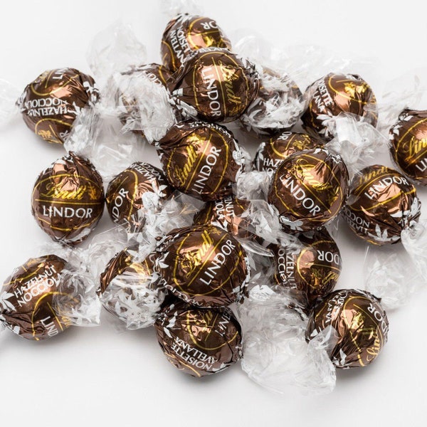 Truffes Lindt Lindor au chocolat au lait et aux noisettes, Panier de chocolats Lindt, Cadeaux chocolatés Lindt, Anniversaire, Mariage, Noël, Cadeaux pour enterrement de vie de jeune fille