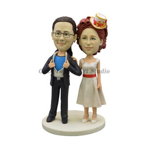 wedding cake topper, personalized cake topper, Bride and groom cake topper, bobblehead cake topper ,Cake Toppers custom cake topper