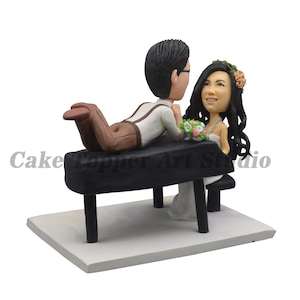 wedding caketopper, personalized caketopper, bobblehead cake topper ,CakeToppers custom cake topper Music theme bobble head,piano booblehead