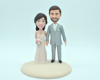 Custom wedding cake topper with dogs, personalized cake topper, Bride and groom cake topper, Mr and Mrs cake topper