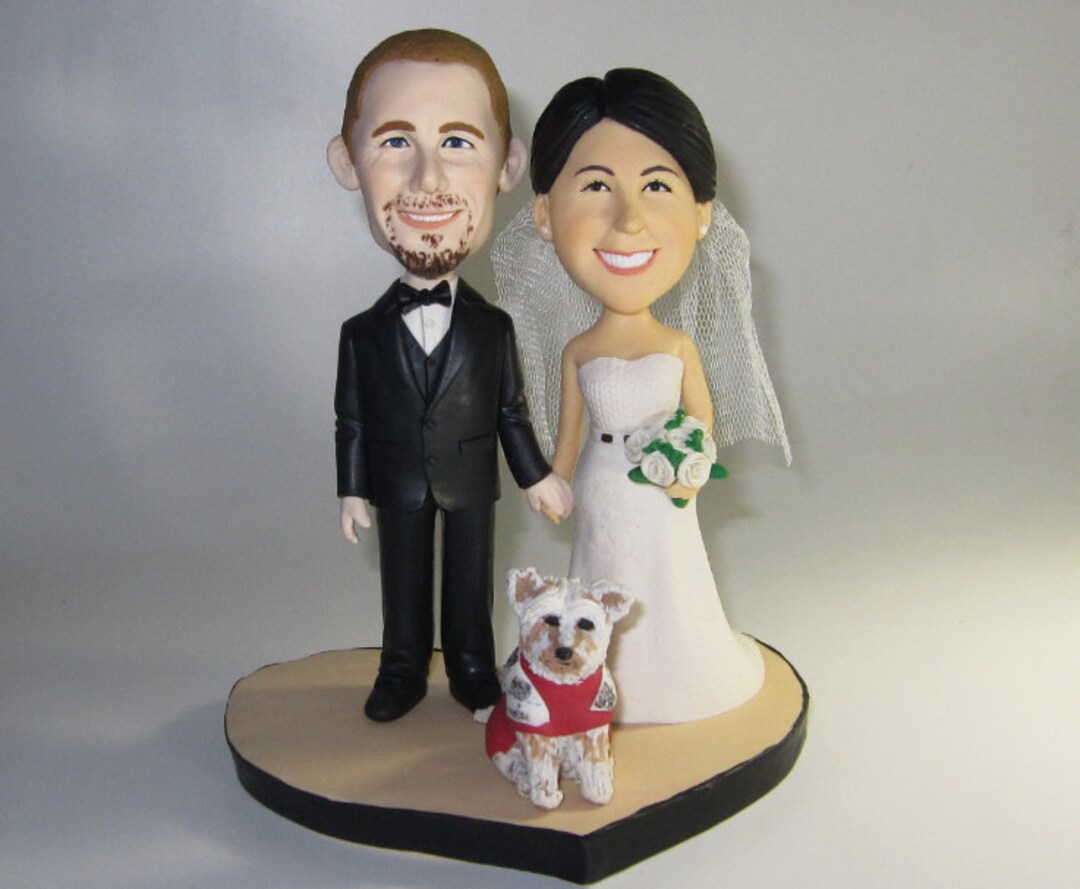 Custom Wedding Cake Topper: Personalized Polymer Clay Bride & Groom ...