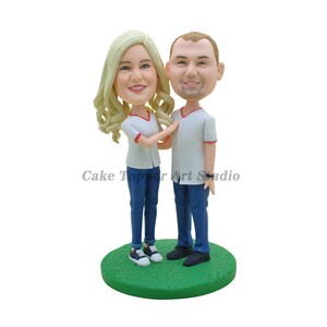 wedding cake topper, personalized cake topper, Bride and groom cake topper, bobblehead cake topper ,Cake Toppers custom cake topper