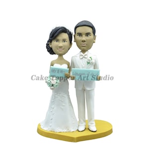 wedding cake topper, personalized cake topper, Bride and groom cake topper, bobblehead cake topper ,Cake Toppers custom cake topper