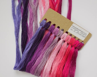 Hilos de seda teñidos a mano para bordar - Paquete de tonos rosas y morados clásicos (paquete de 10 colores - grosor fino)