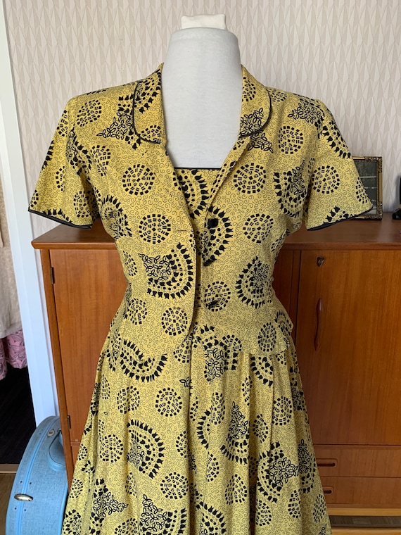 Vintage 1940s fit n flare day dress sun set with m