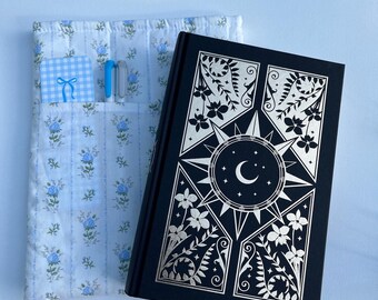Protège-livre matelassé fait main, couverture de livre rembourrée en coton, imprimé floral