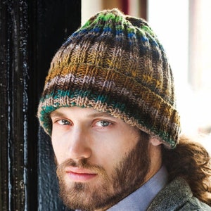 Noro Kureyon Strickpaket | Man&#39;s Ribbed Hat Strick-Kit 100% Wolle Noro Kureyon Garn Enthält 2 x 50 g Stränge von Noro Kureyon und Noro Pattern
