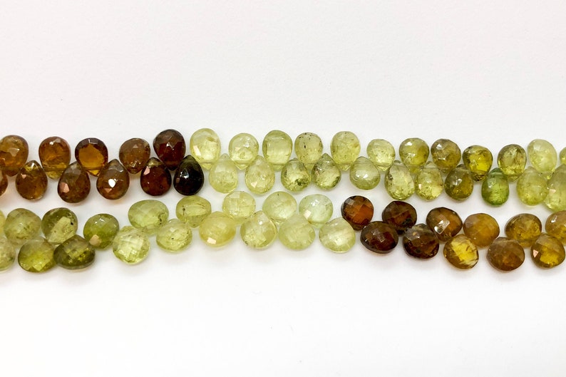 A Grade 68 pcs GrossularGreen Garnet 5x7mm Natural Faceted Top Drilled Flat Teardrop Gemstone Beads