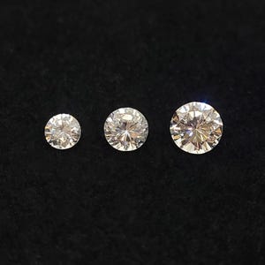 Cubic Zirconia - White Loose Round Faceted CZ Stones, 4mm,5mm,6mm, Point Back, Sold By The Piece - Great Alternative for Diamonds, Vintage