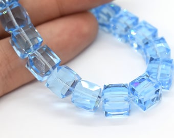Aigue-marine 5601 - Perles cubiques en cristal Swarovski bleu pour pierre de naissance 4 mm 8 mm Perles de cristal en gros pour la fabrication de bijoux, Perles en gros