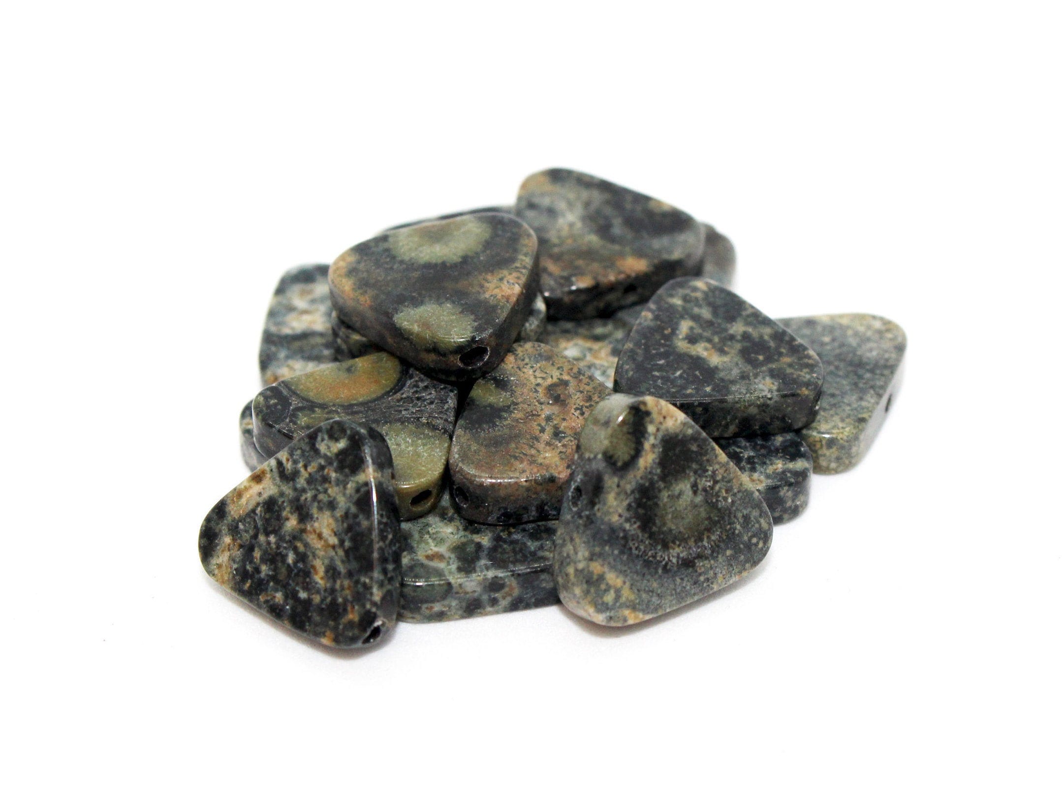 Green Edge Jasper (natural) A Grade, Triangle Gemstone Beads - 12mm ...