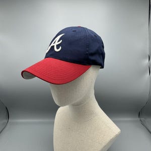 Braves verstelbare baseballpet klein/medium jeugd Atlanta geborduurd blauw MLB